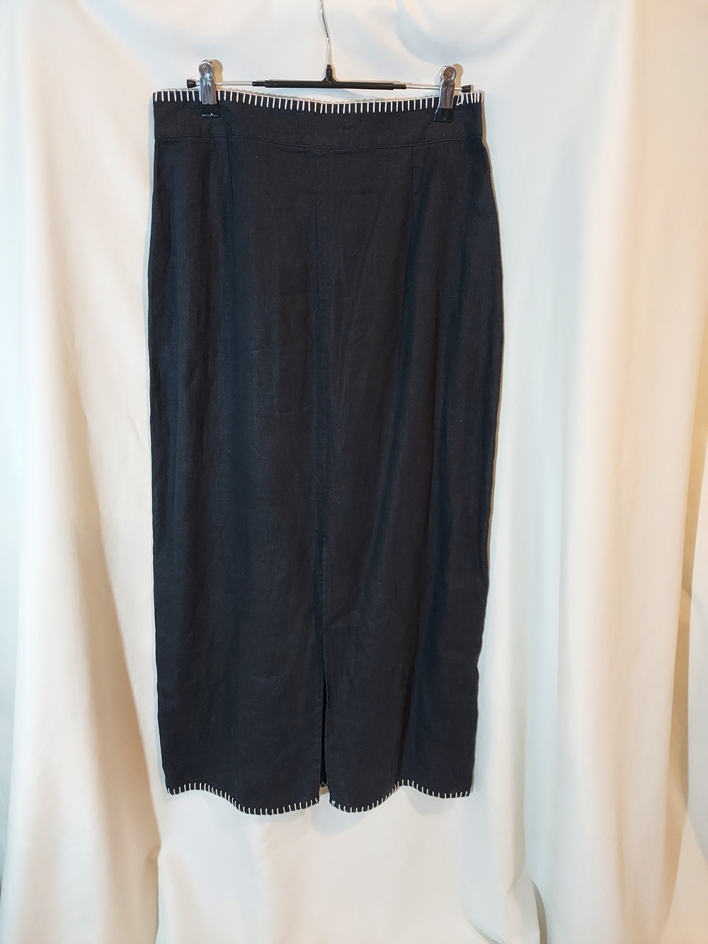 Rachel Zoe Black Linen Maxi Skirt with White Whipstitch Trim - Picture 2 of 8